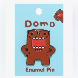 Domo Glasses Enamel Pin Hot Topic Exclusive